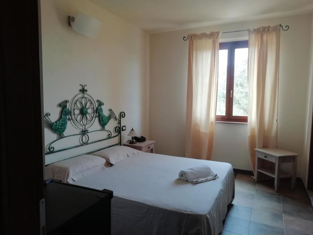 S'Ena Hotel Arbus Bagian luar foto